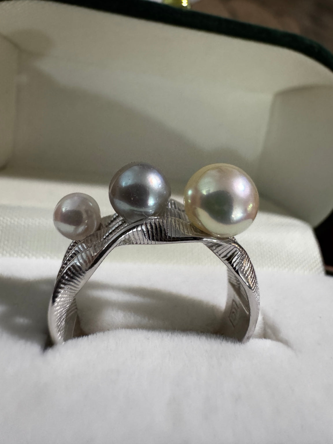 PEM Expressions Trio Akoya Pearl adjustable S925 sterling silver ring front view